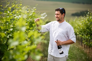 ARTE VINI - Ing. René Vrátil je ten co víno ve vinařství tvoří.